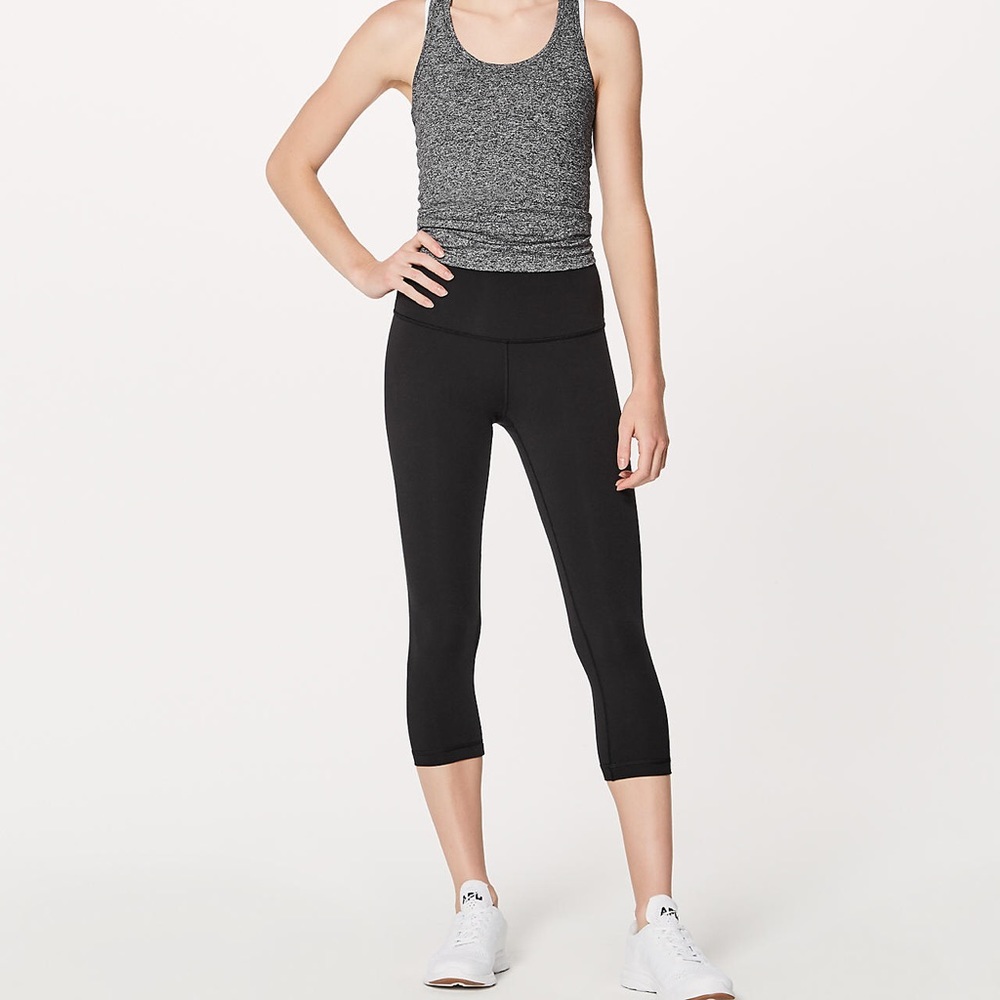 Lulu lemon 🍋 Wunder under crop